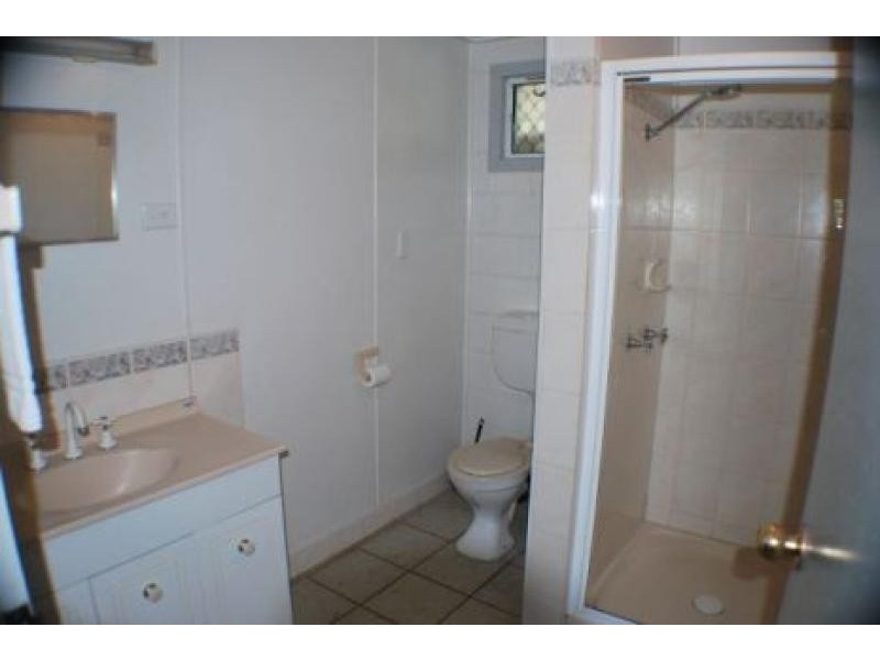 Unit 8/16 Anzac Parade, Yeppoon QLD 4703