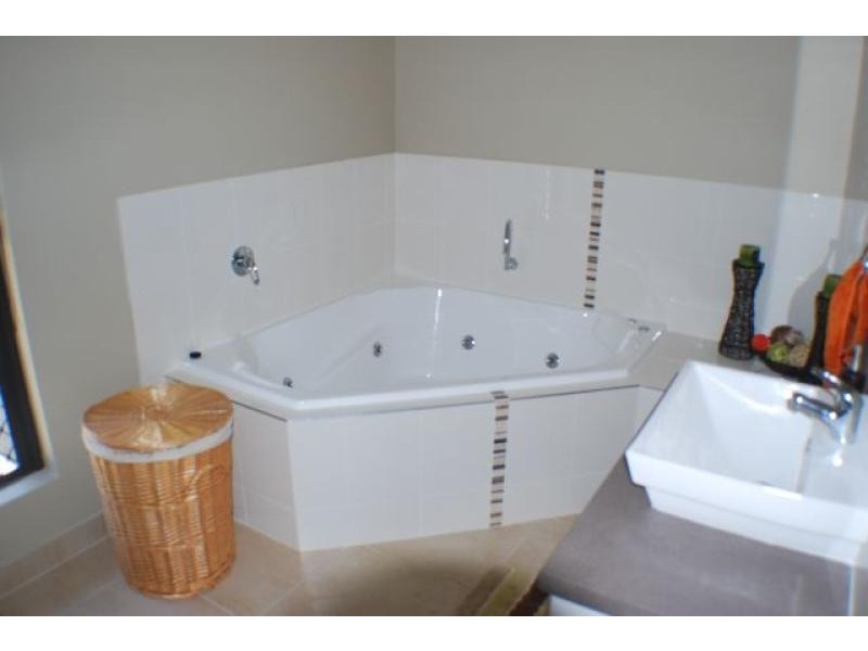 12 Nevallan Dr, Yeppoon QLD 4703