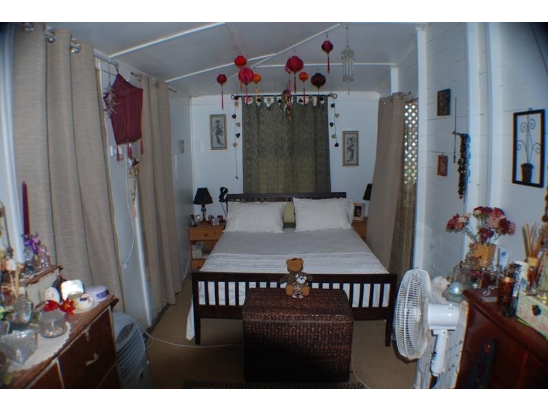 17 Emu Street, Emu Park QLD 4710