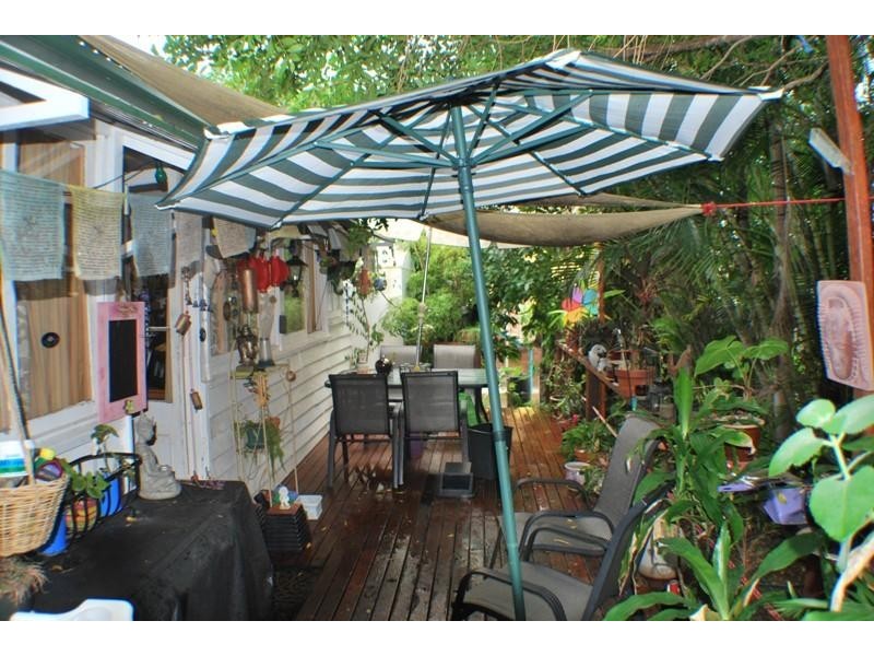 17 Emu Street, Emu Park QLD 4710