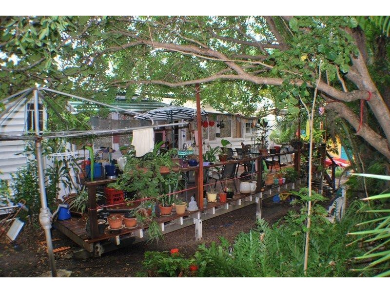 17 Emu Street, Emu Park QLD 4710