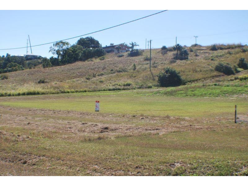 28 Pybus St, Emu Park QLD 4710