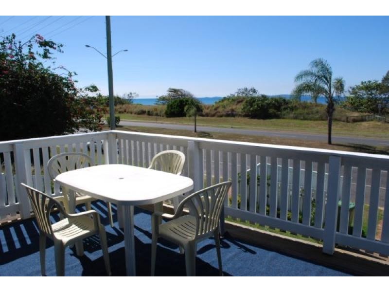 Unit 2/90 Farnborough Rd, Yeppoon QLD 4703