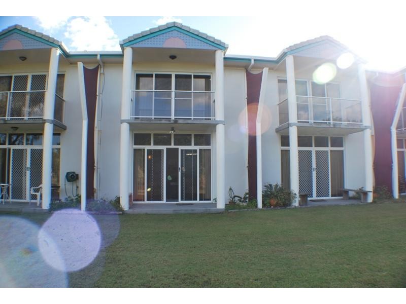 Unit 4/85 Todd Avenue, Yeppoon QLD 4703