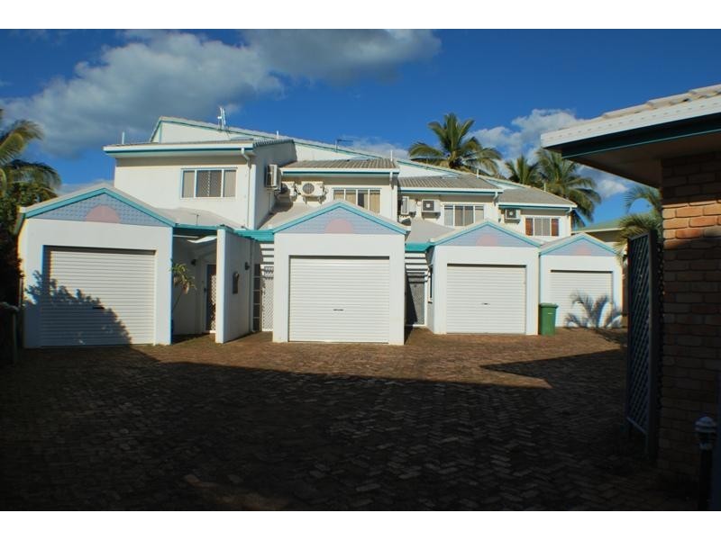 Unit 4/85 Todd Avenue, Yeppoon QLD 4703