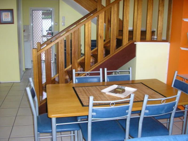 UNIT 2/40 CATHNE STREET, Cooee Bay QLD 4703