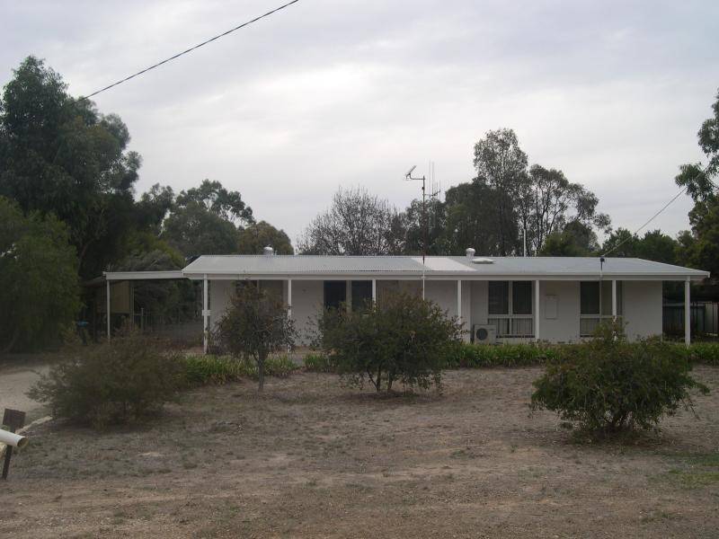 14 VIOLA ROAD, Huntly VIC 3551
