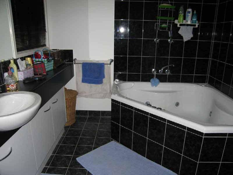 4 TIMBERVIEW TERRACE, Kangaroo Flat VIC 3555