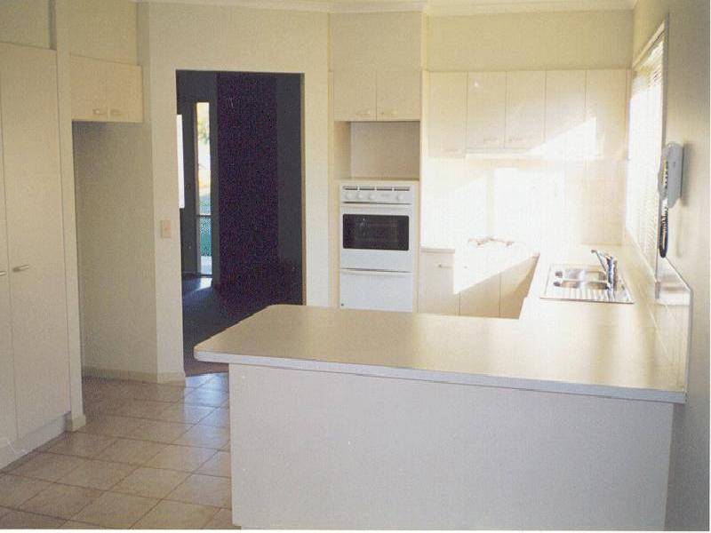 52 BROAD PARADE, Spring Gully VIC 3550