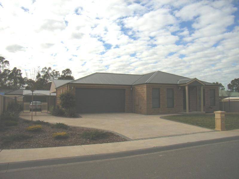 4 ALEXANDER CLOSE, Strathfieldsaye VIC 3551