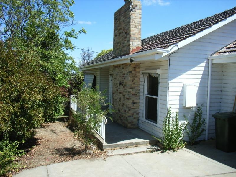 33 MAFEKING STREET SOUTH, Kennington VIC 3550