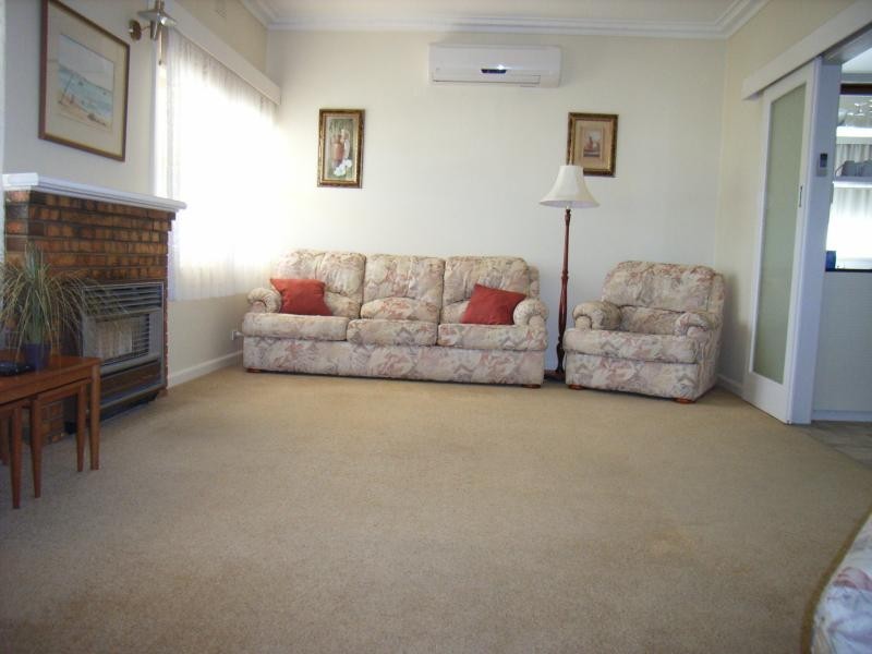 1 BURROWES STREET, Golden Square VIC 3555