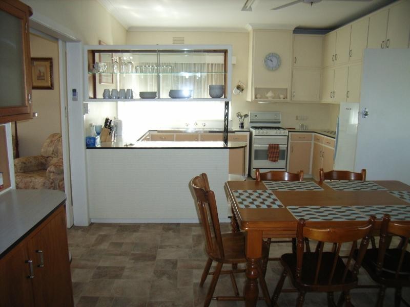 1 BURROWES STREET, Golden Square VIC 3555