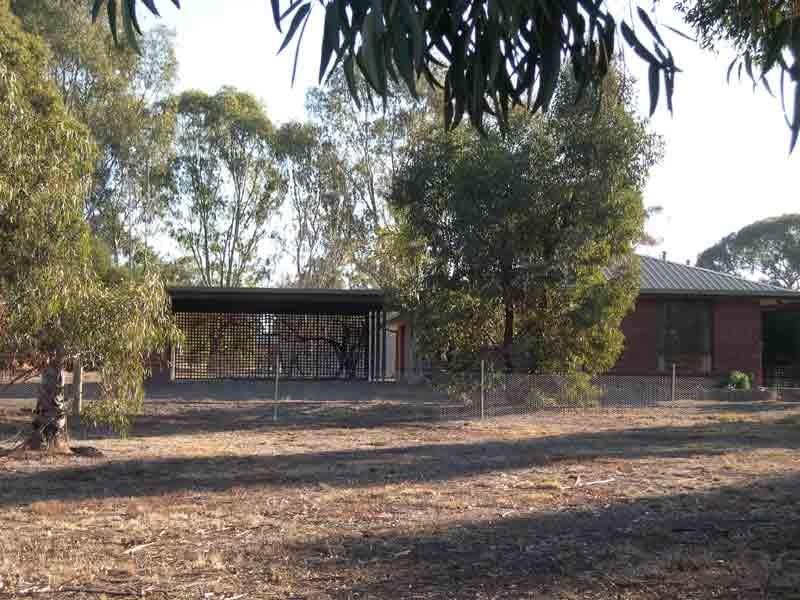 39 PRATTS PARK ROAD, Junortoun VIC 3551