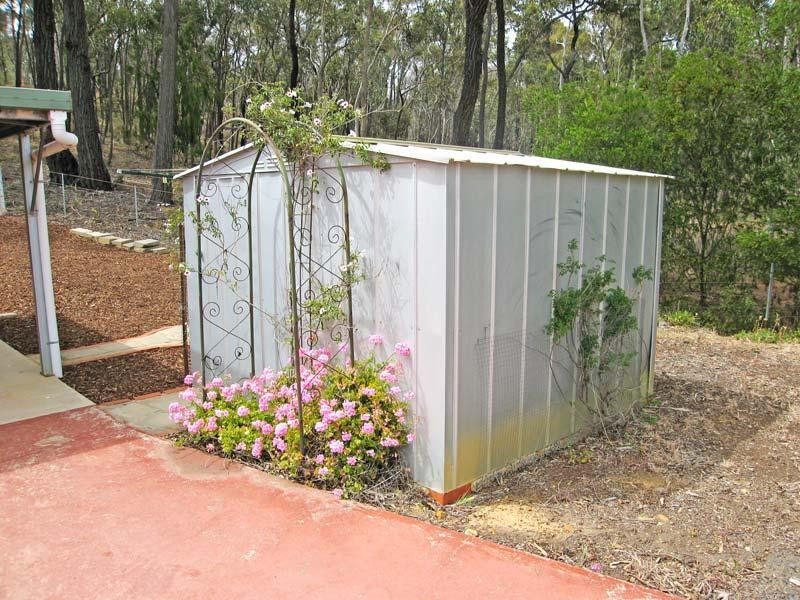 4 Bonnie Brae Court, Spring Gully VIC 3550