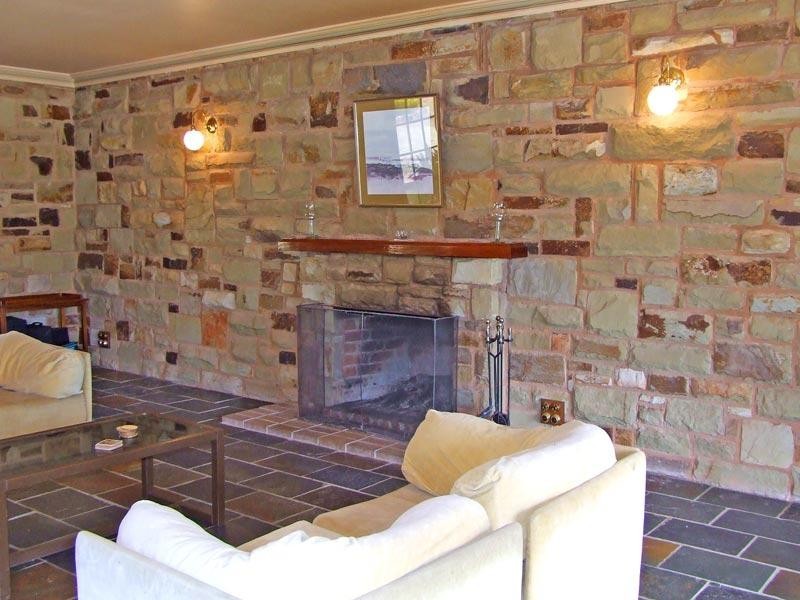 18 Monash Street, Newstead VIC 3462