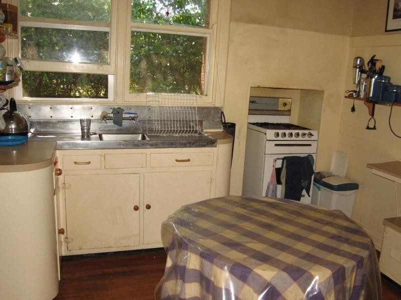 7 COLLEGE CRESCENT, Flora Hill VIC 3550