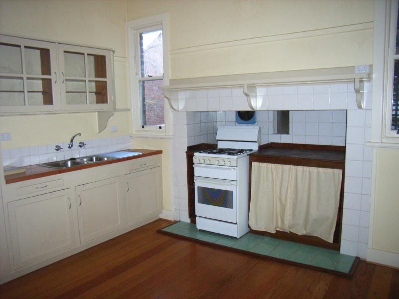 1 HOWARD STREET, Quarry Hill VIC 3550