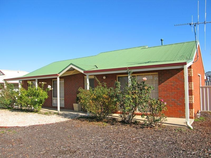 129 Station Street, Epsom VIC 3551
