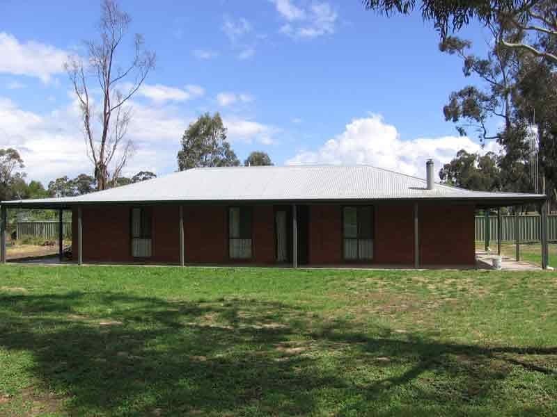 1 APSLEY STREET, Strathfieldsaye VIC 3551