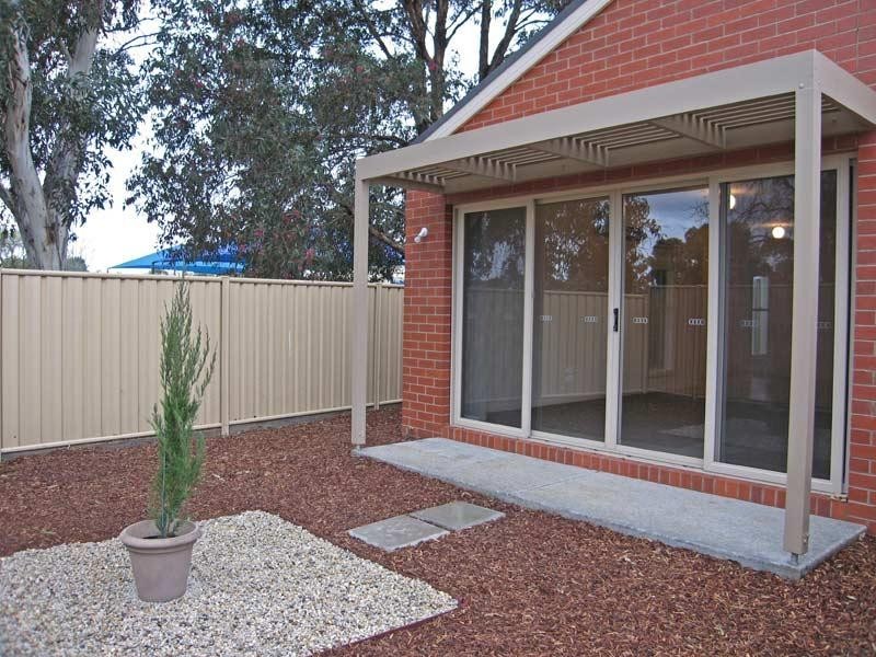 16 Station Street, Kangaroo Flat VIC 3555