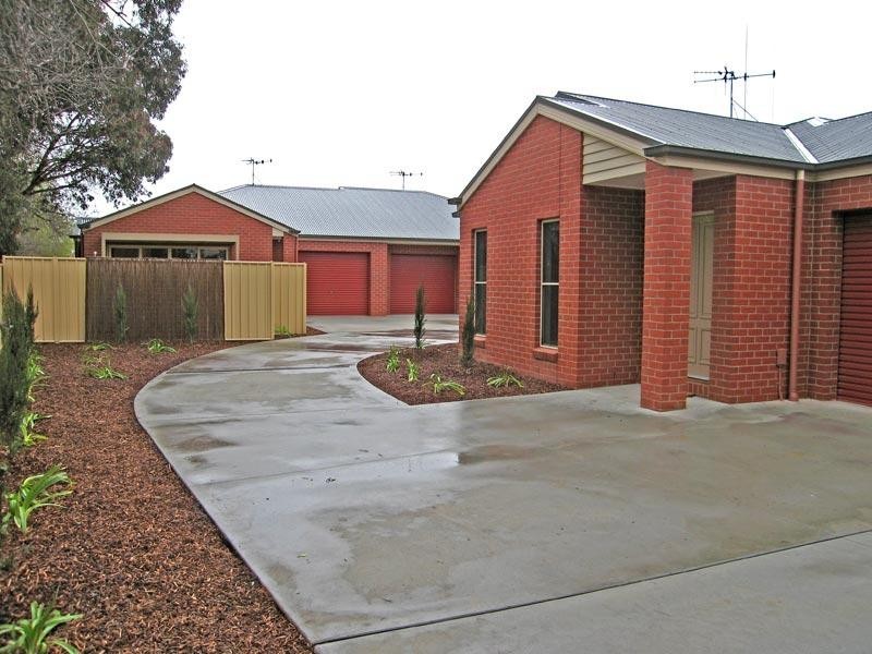 16 Station Street, Kangaroo Flat VIC 3555