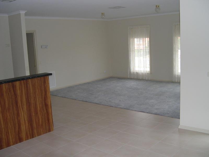 1 GLENSHAEL COURT, Strathfieldsaye VIC 3551