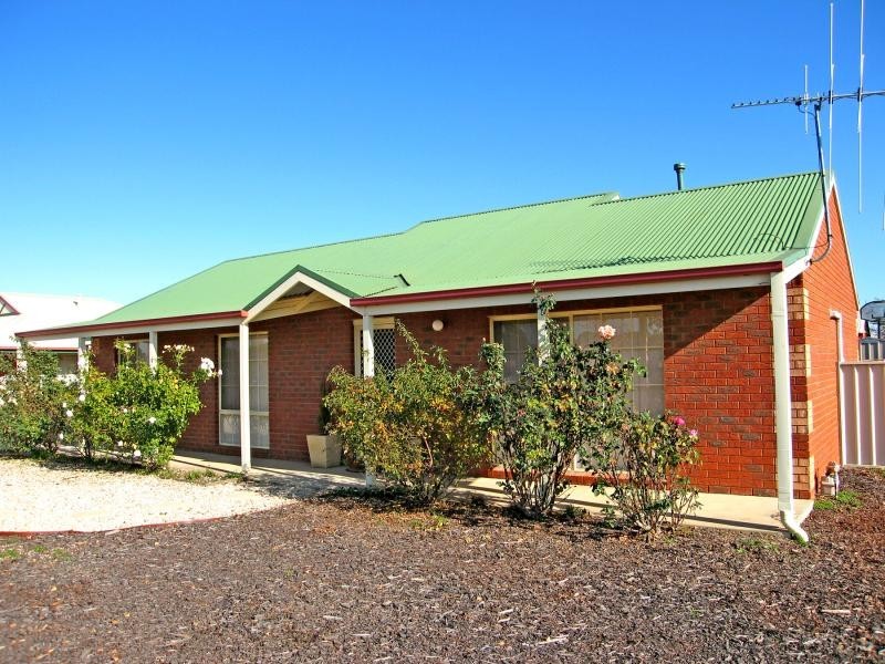 129 STATION STREET, Epsom VIC 3551