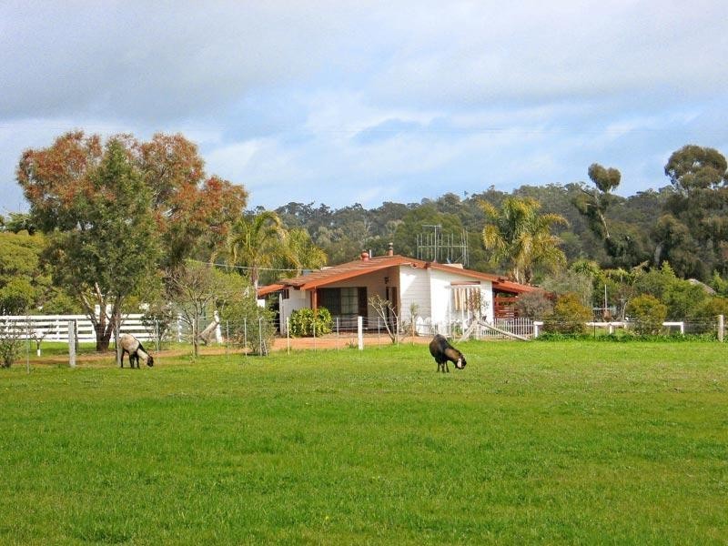 338 Bradford Road, Lockwood VIC 3551