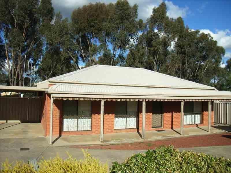 4/69 McKenzie Street West, Golden Square VIC 3555