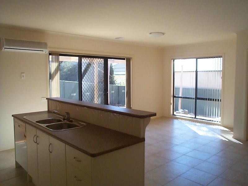 Unit 2/2 Greenwood Drive, Strathdale VIC 3550