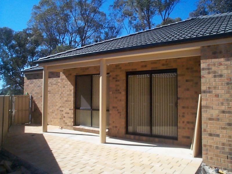 Unit 2/2 Greenwood Drive, Strathdale VIC 3550