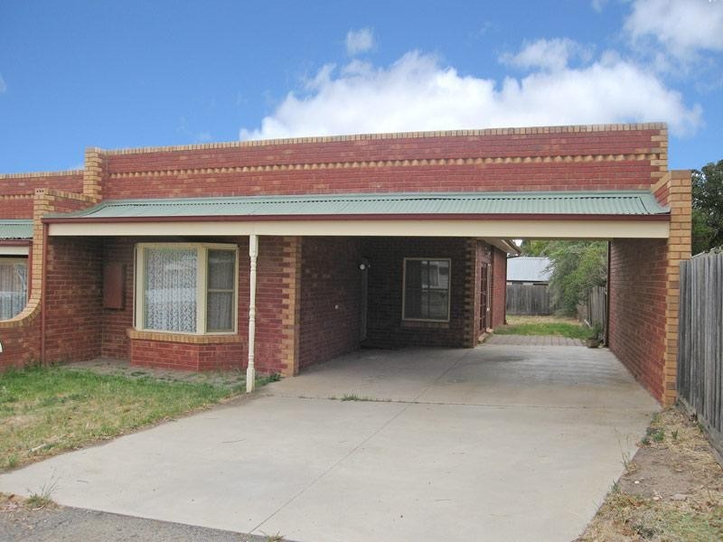 5 School Street, California Gully VIC 3556