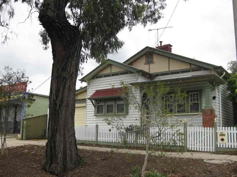 87 Neale Street, Flora Hill VIC 3550