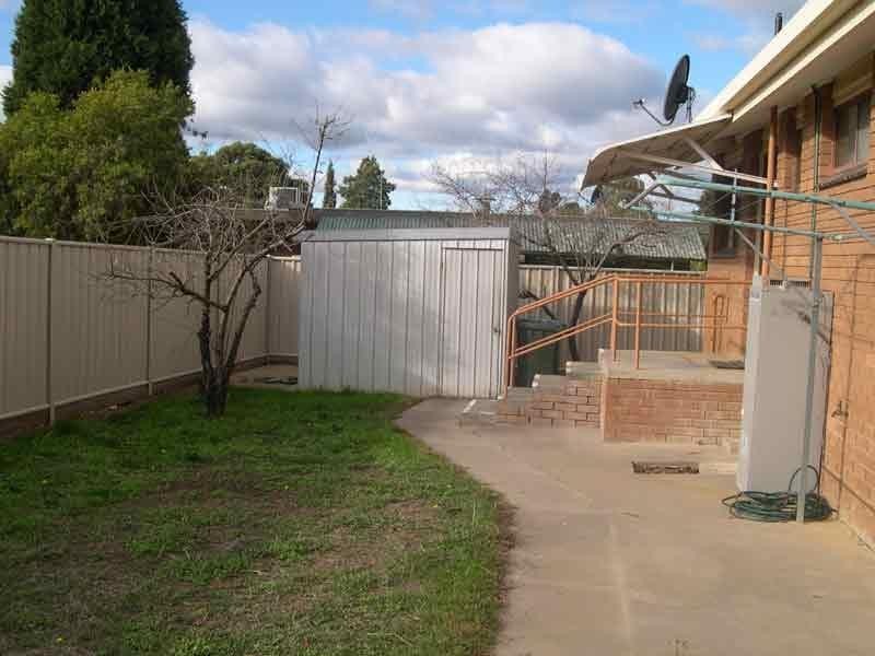 Unit 1 A Cliff Avenue, Strathdale VIC 3550