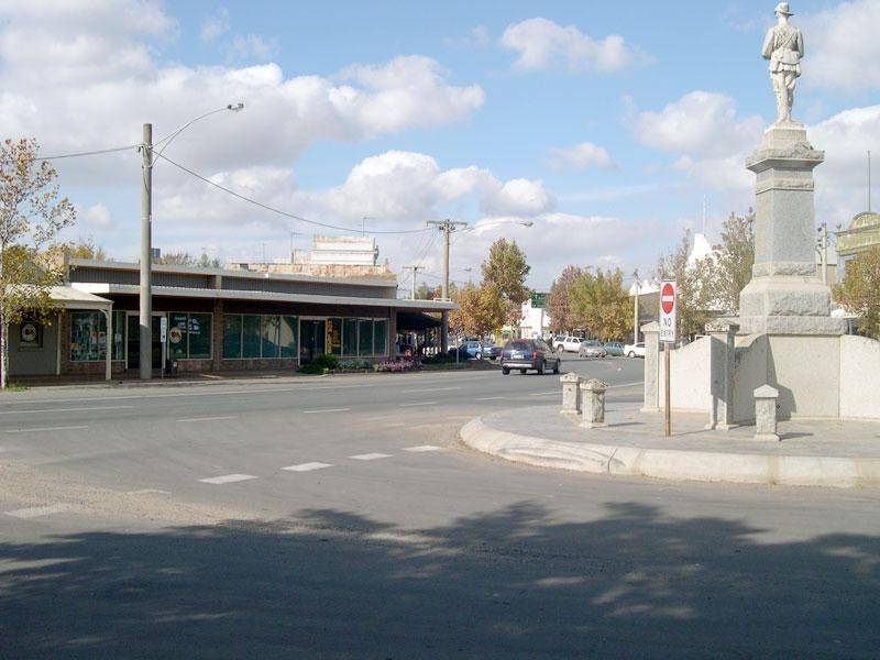 9A, 9B & 9 C HIGH STREET, Charlton VIC 3525