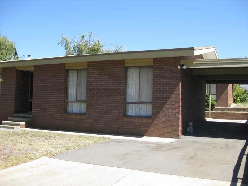 4/33 Hayes Street, Ironbark VIC 3550