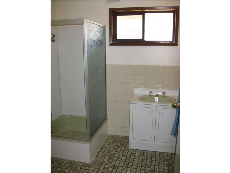 4/33 Hayes Street, Ironbark VIC 3550