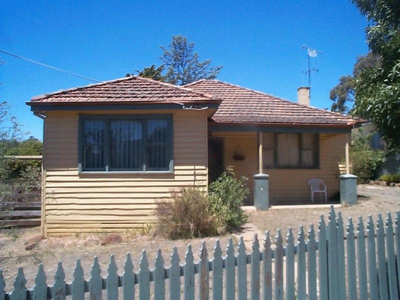 15 Curtin Street, Flora Hill VIC 3550