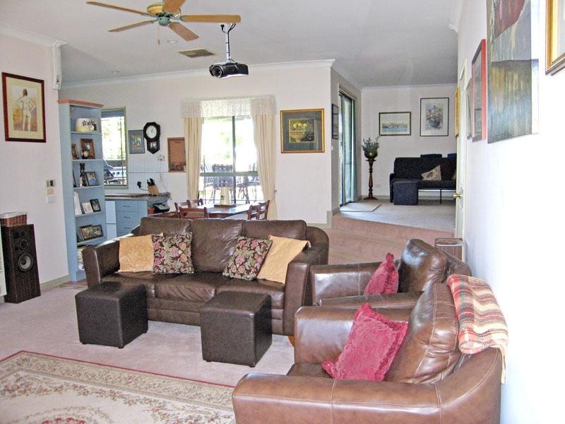 40 Averys Road, Eaglehawk VIC 3556