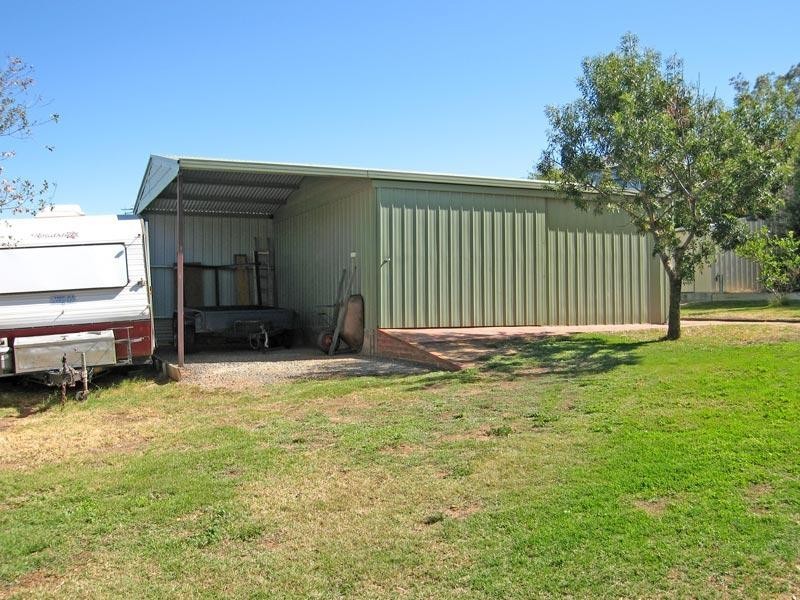 40 Averys Road, Eaglehawk VIC 3556