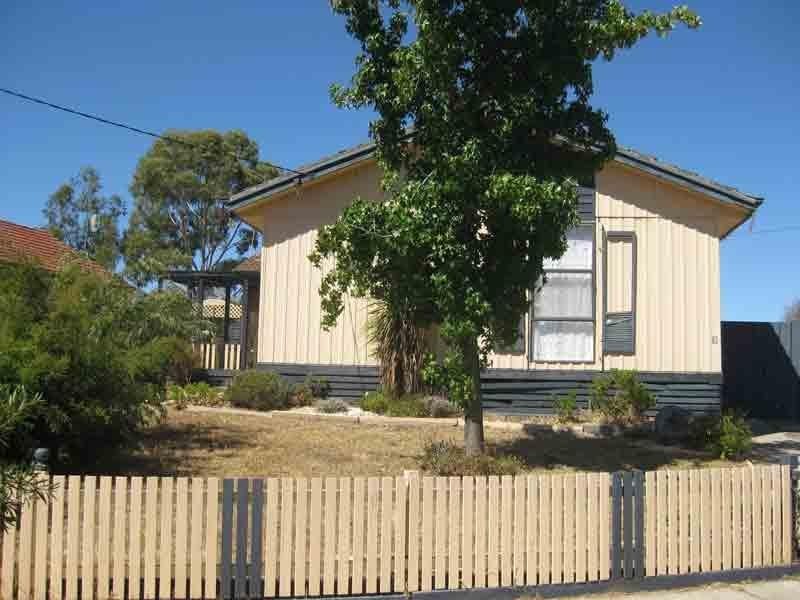 3 Davies Court, Eaglehawk VIC 3556