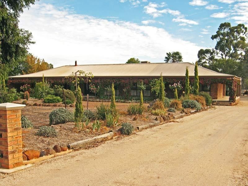 5 Englishs Road, Goornong VIC 3557