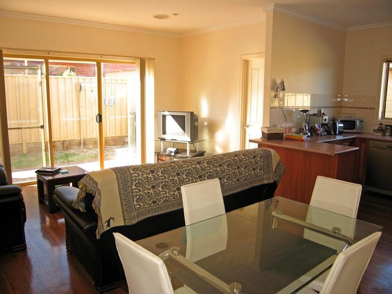Unit 1/4 Keck Street, Flora Hill VIC 3550