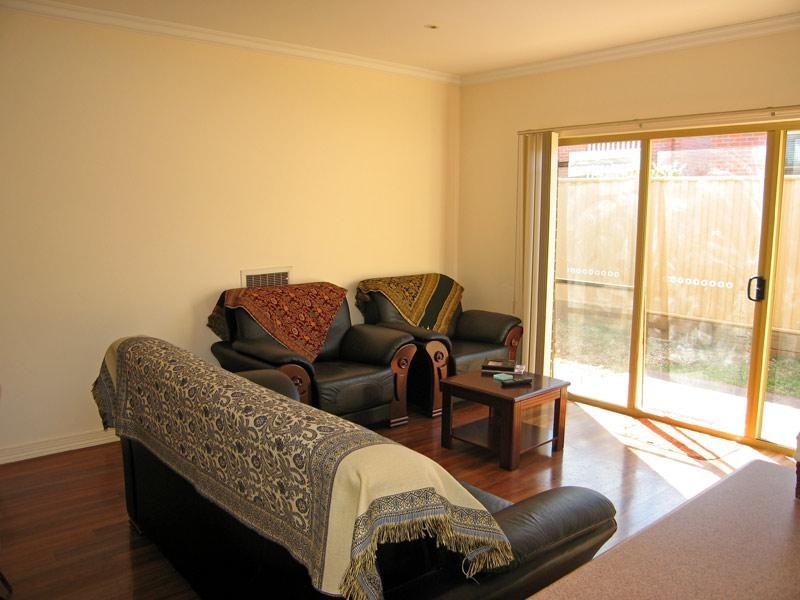 Unit 1/4 Keck Street, Flora Hill VIC 3550