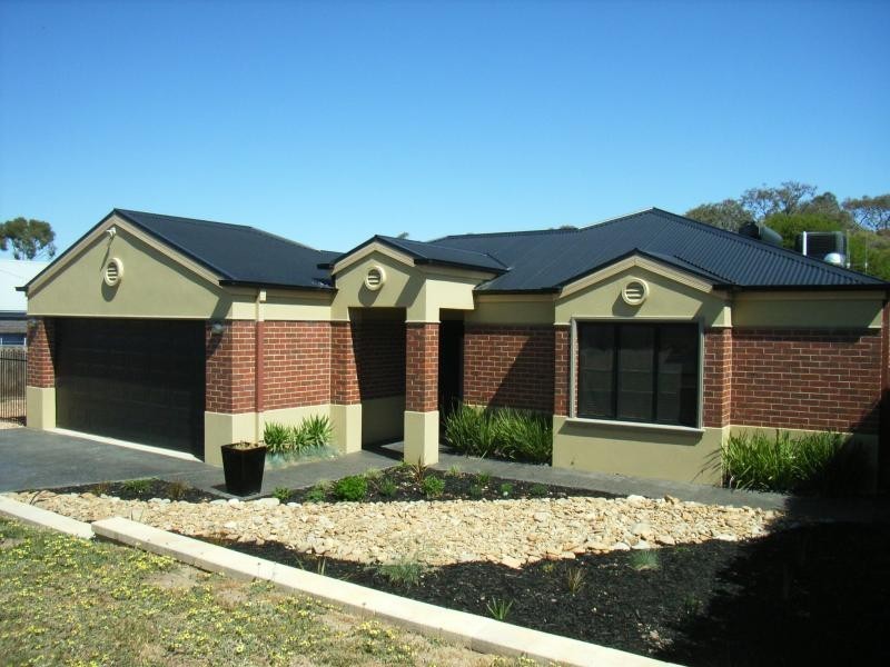 5 Figtree Lane, Strathdale VIC 3550