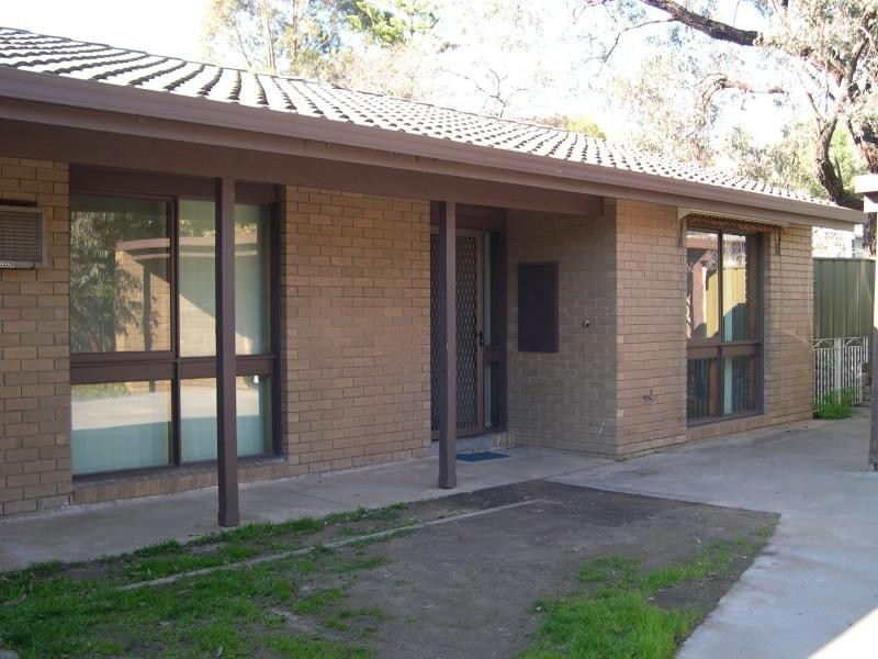 4/12 Murphy Street, Kennington VIC 3550