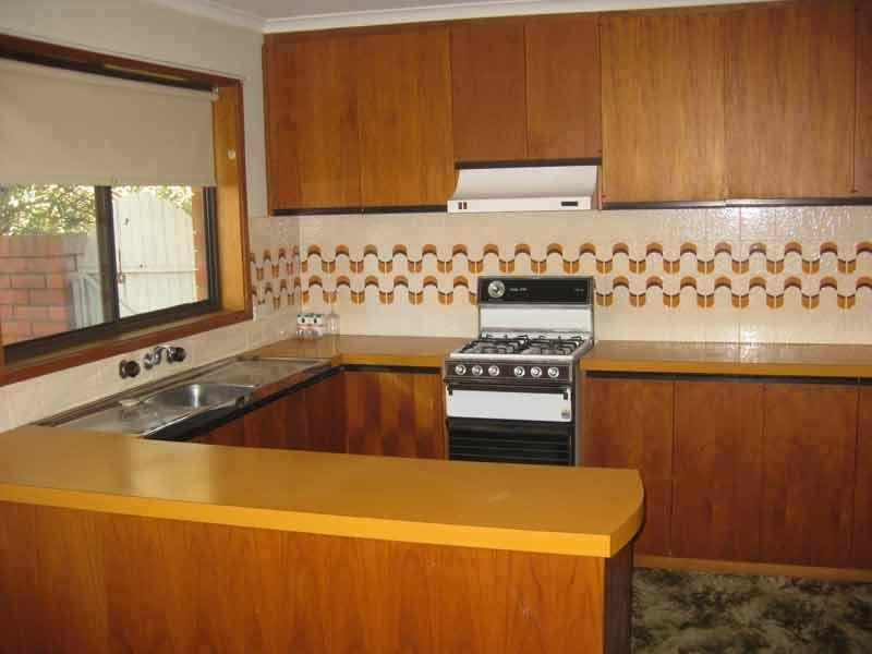 1/8 Boronia Crescent, Kennington VIC 3550