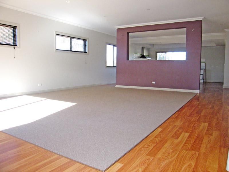 24 James Street, White Hills VIC 3550