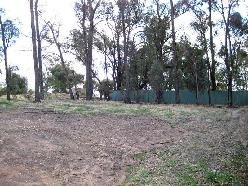 1 Northmoor Drive, Strathdale VIC 3550